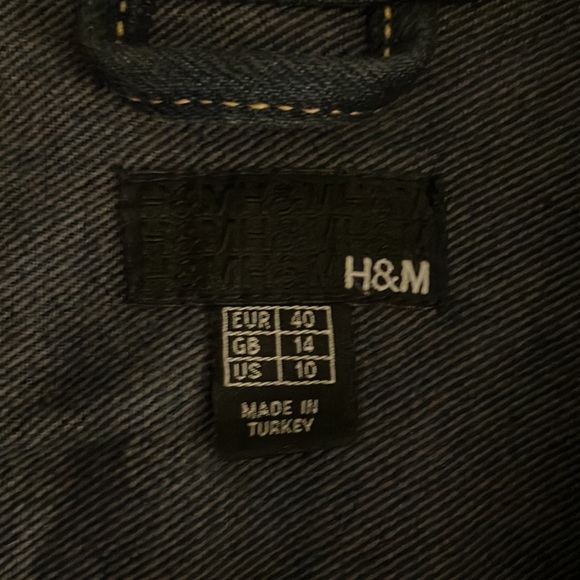 EUC H&M Dark Blue Denim Jacket size Medium - Picture 5 of 8